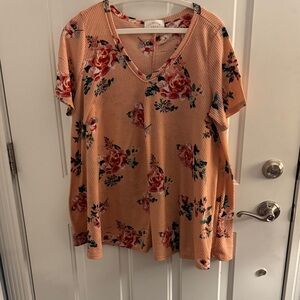Janette Plus Peach Floral V-Neck Tee